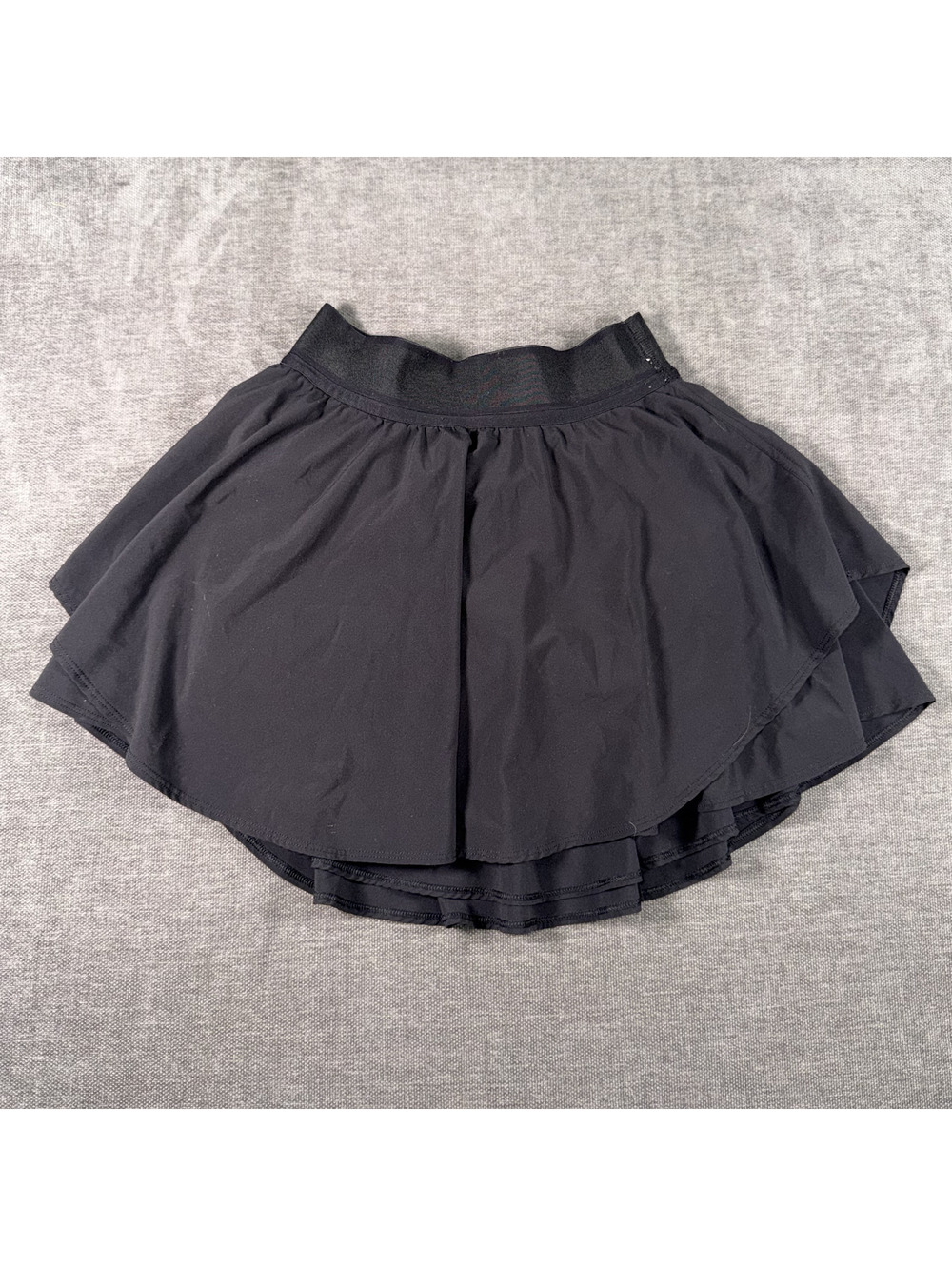 Lululemon Women's Black Athletic Skort Size 4